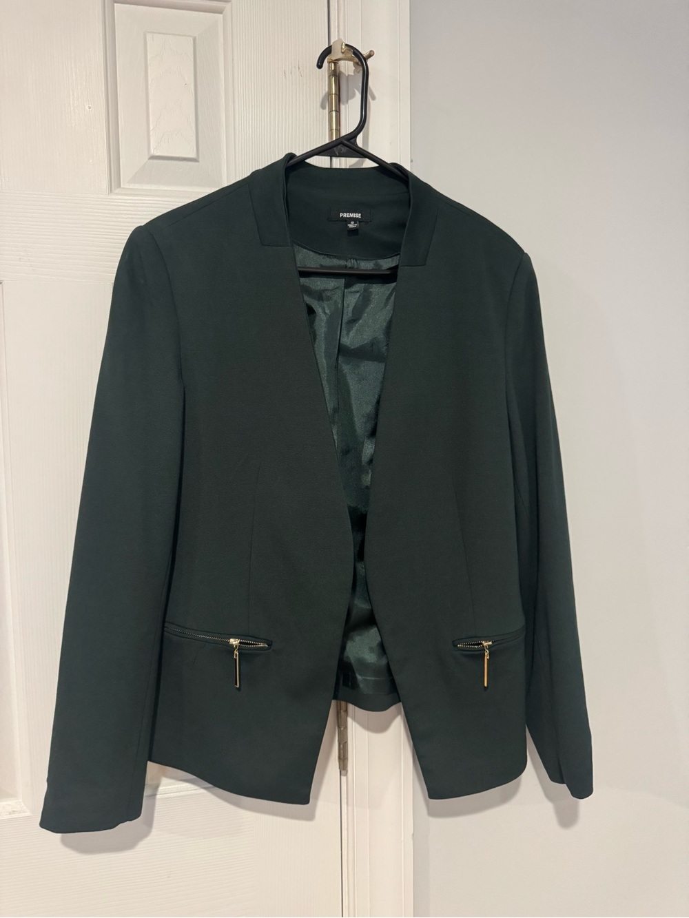 Premise Long Sleeve Women’s Blazer in Dark Green